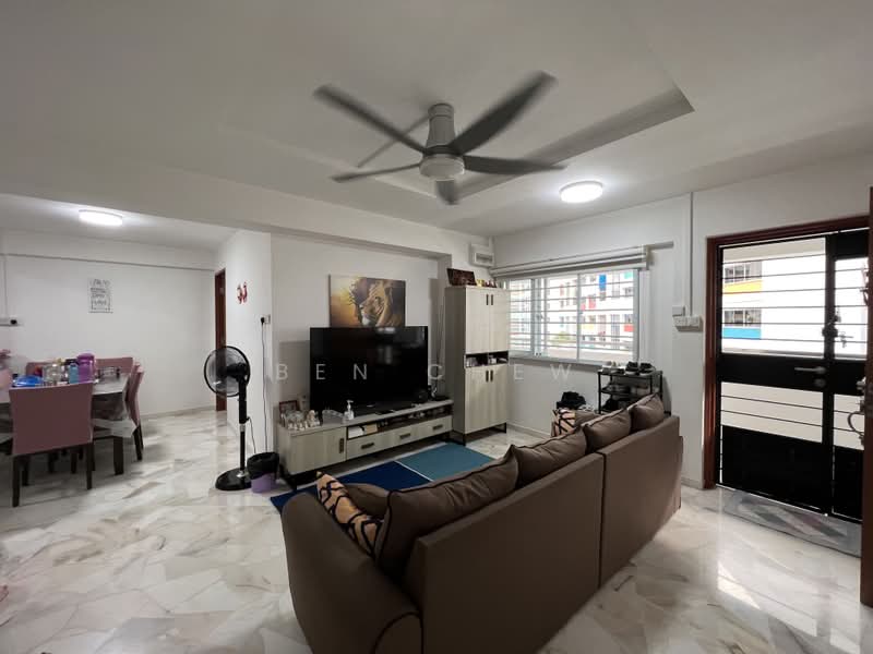 717 Jurong West Street 71, 717 Jurong West Street 71, 3 Bedrooms, 1,120 sqft, HDB Flat For Rent, by Ben Chew, 24518298 - PropertyGuru.com.sg