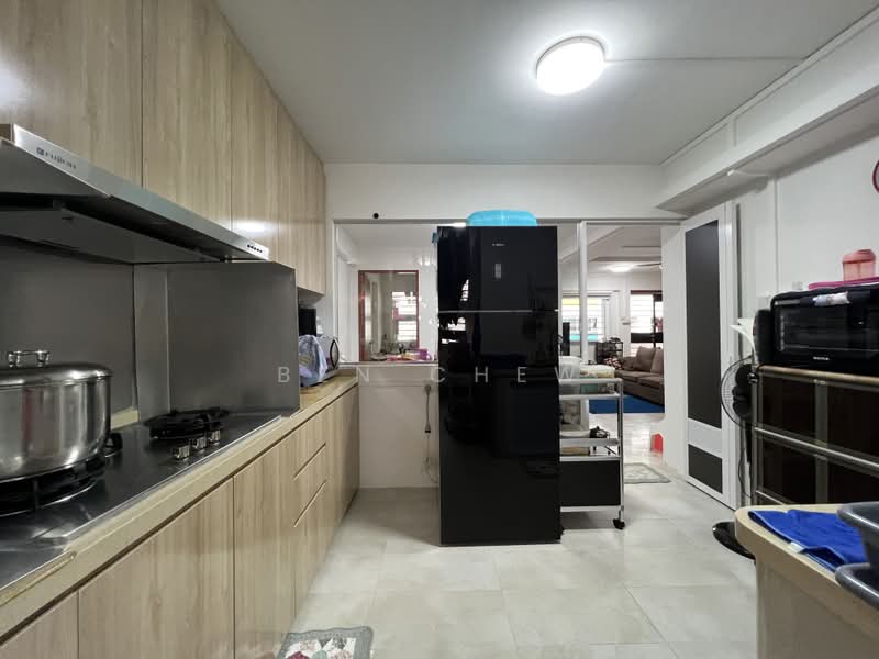 717 Jurong West Street 71, 717 Jurong West Street 71, 3 Bedrooms, 1,120 sqft, HDB Flat For Rent, by Ben Chew, 24518298 - PropertyGuru.com.sg