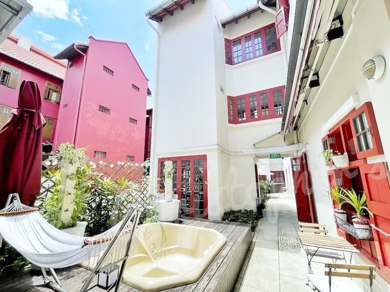 AWARD HERITAGE CONSERVATION SHOPHOUSE - LOTSA CHARM, MRT, Chinatown MRT, Telok Ayer MRT, Mosque St, 2 Bedrooms, 1,120 sqft, Shophouse For Rent, by Christopher Ngo, 24521271 - PropertyGuru.com.sg