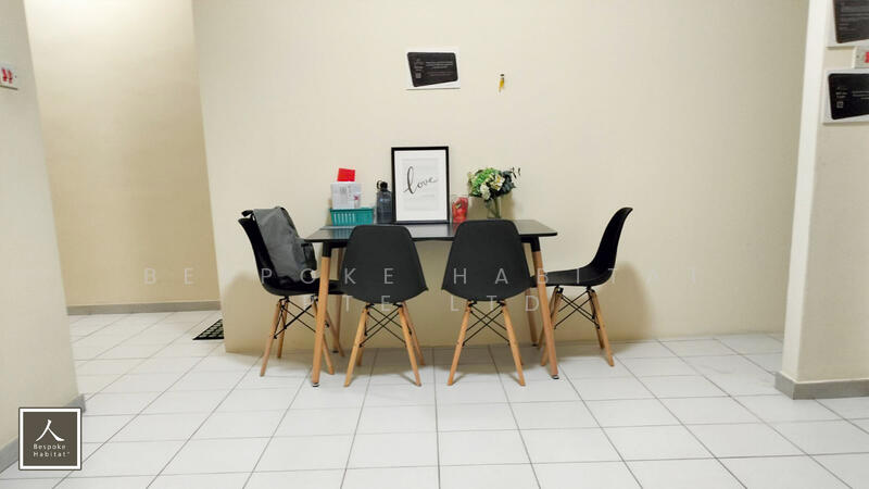 05-03 DINING SPACE