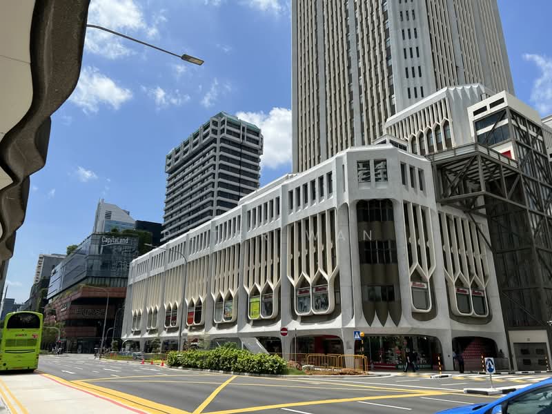 Peninsula Plaza, 111 North Bridge Road, 721 sqft, Mall Shop For Sale, by Peter Wan, 24523100 - CommercialGuru.com.sg