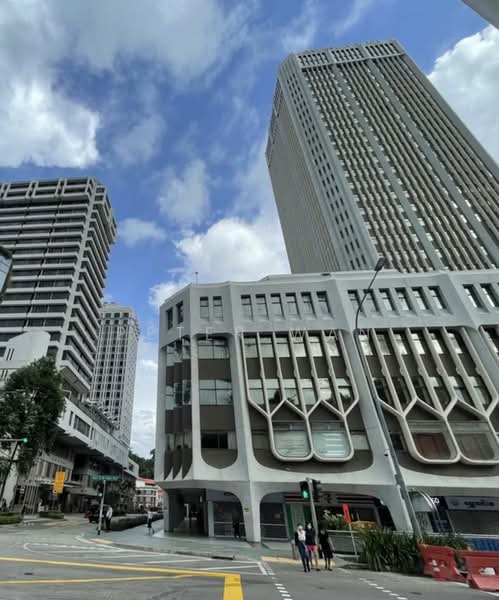Peninsula Plaza, 111 North Bridge Road, 721 sqft, Mall Shop For Sale, by Peter Wan, 24523100 - CommercialGuru.com.sg