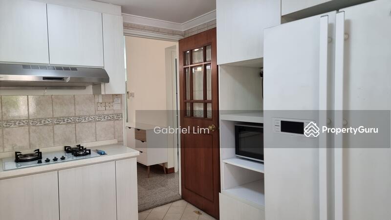 Kitchen pic 2