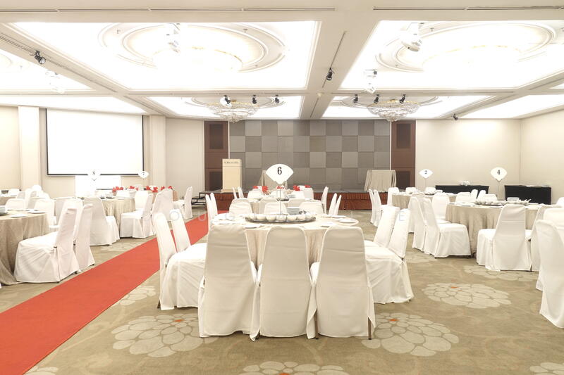 Hotel Fitted Ballroom Restaurant, Orchard / River Valley, 9,160 sqft, Food & Beverage For Rent, by Douglas Lee, 24523584 - CommercialGuru.com.sg