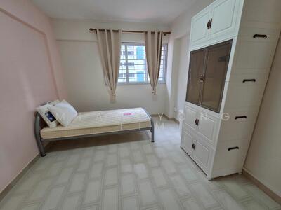 For Rent - 752 Yishun Street 72