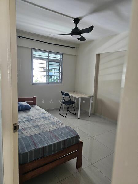 For Rent - 217 Tampines Street 23