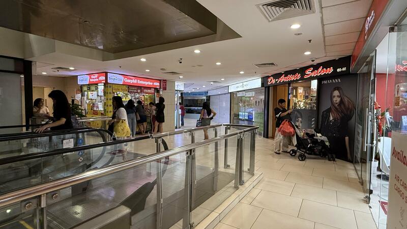 Lucky Plaza, 304 Orchard Road, 376 sqft, Mall Shop For Sale, by Alvin Chua, 24525888 - CommercialGuru.com.sg