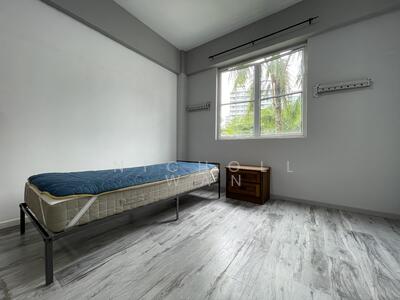 For Rent - Elias Green