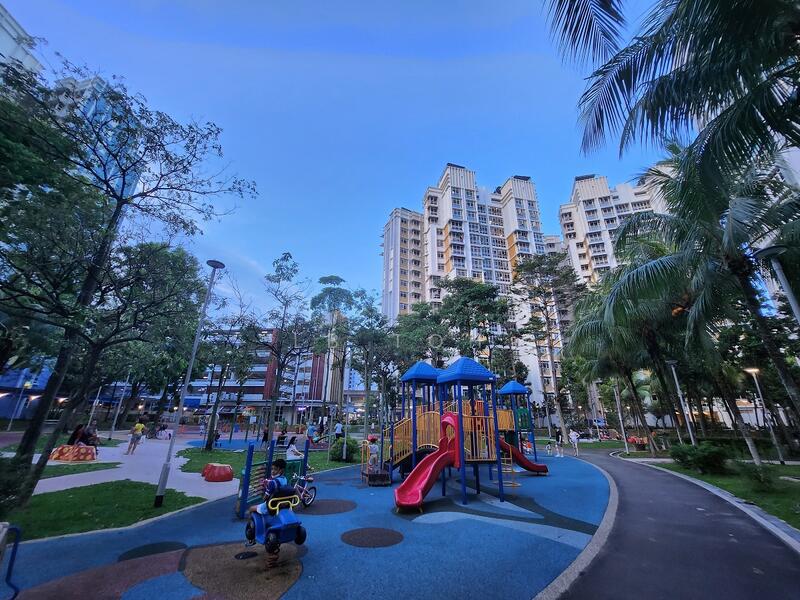 For Rent - 267A Compassvale Link