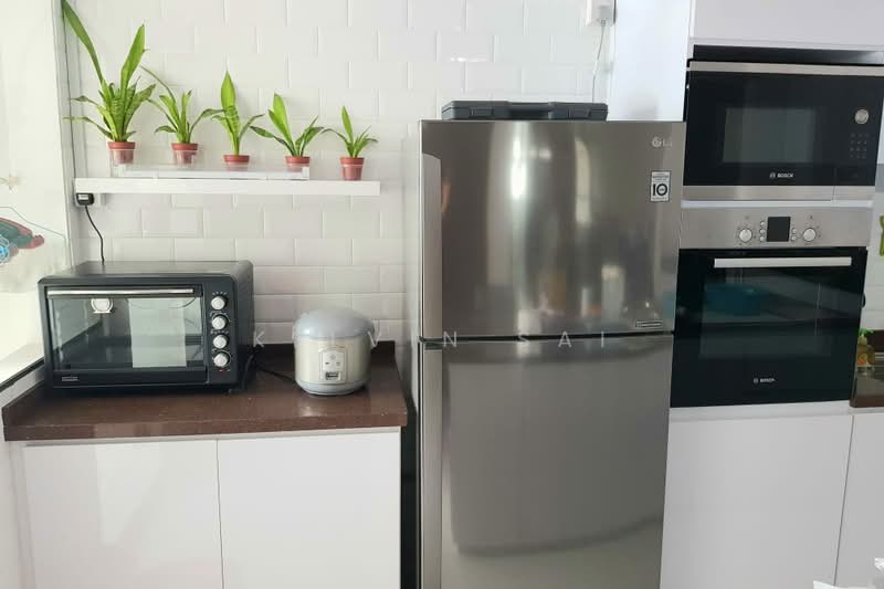 739 Pasir Ris Drive 10, 739 Pasir Ris Drive 10, 2 Bedrooms, 1,367 sqft, HDB Flat For Sale, by Kelvin Sai, 24528999 - PropertyGuru.com.sg