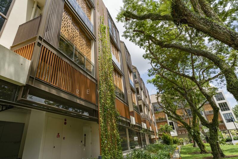 Parksuites, 18 Holland Grove Road, 1 Bedroom, 657 sqft, Condominium For Rent, by Rey Song, 24531284 - PropertyGuru.com.sg