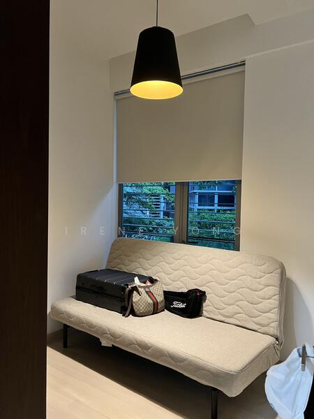 Common Bedroom (can fit Queen bed)