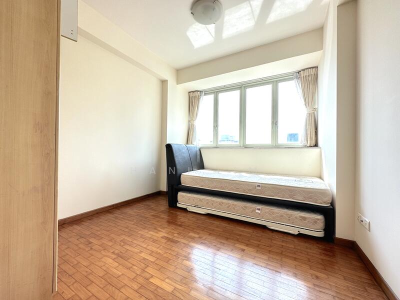 Queens, 10 Stirling Road, 2 Bedrooms, 915 sqft, Condominium For Rent, by Hani Lim, 24531967 - PropertyGuru.com.sg