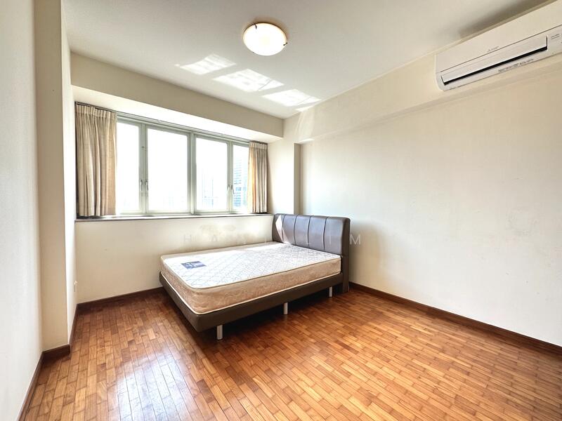 Queens, 10 Stirling Road, 2 Bedrooms, 915 sqft, Condominium For Rent, by Hani Lim, 24531967 - PropertyGuru.com.sg