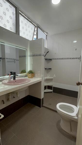 Elizabeth Tower, 14 Mount Elizabeth, Room Rental, 250 sqft, Condominium For Rent, by Joshua Lim, 24532413 - PropertyGuru.com.sg