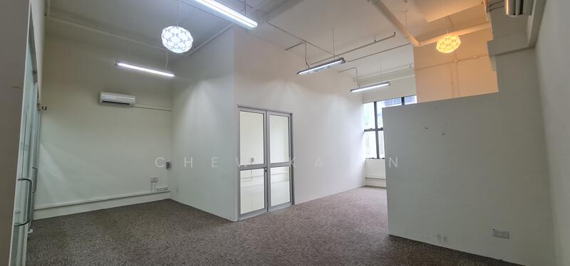 Midview Building, 50 Bukit Batok Street 23, Dairy Farm / Bukit Panjang / Choa Chu Kang, 1,210 sqft, Light Industrial (B1) For Rent, by Chew Karin, 24532543 - CommercialGuru.com.sg