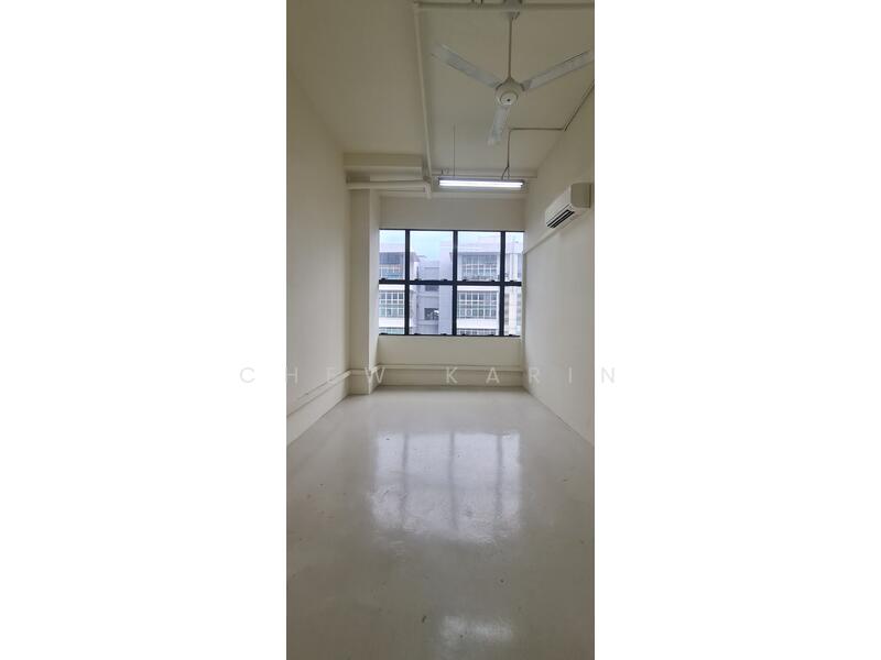 Midview Building, 50 Bukit Batok Street 23, Dairy Farm / Bukit Panjang / Choa Chu Kang, 1,210 sqft, Light Industrial (B1) For Rent, by Chew Karin, 24532543 - CommercialGuru.com.sg