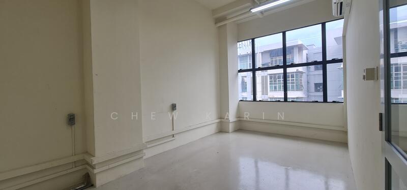 Midview Building, 50 Bukit Batok Street 23, Dairy Farm / Bukit Panjang / Choa Chu Kang, 1,210 sqft, Light Industrial (B1) For Rent, by Chew Karin, 24532543 - CommercialGuru.com.sg