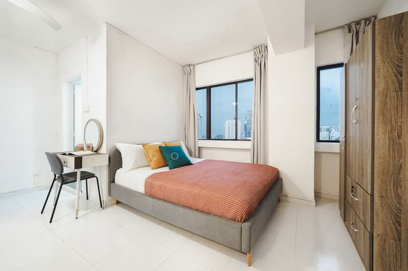 Lucky Plaza, 304 Orchard Road, Room Rental, 204 sqft, Apartment For Rent, by Cove, 24535566 - Blue room - master - PropertyGuru.com.sg