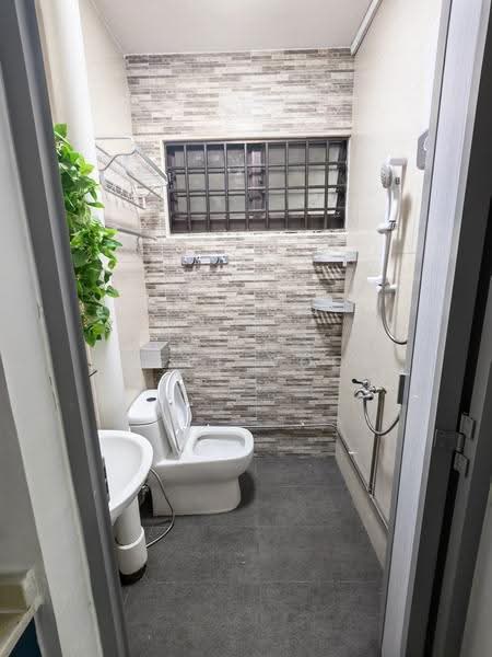 531 Ang Mo Kio Avenue 10, 531 Ang Mo Kio Avenue 10, Ang Mo Kio / Bishan / Thomson, Studio, 160 sqft, HDB Flat For Rent, by Steve Voon, 24536936 - Bathroom - PropertyGuru.com.sg