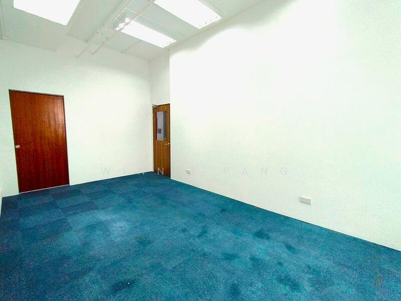 Woodlands Bizhub, 190 Woodlands Industrial Park E5, 350 sqft, Light