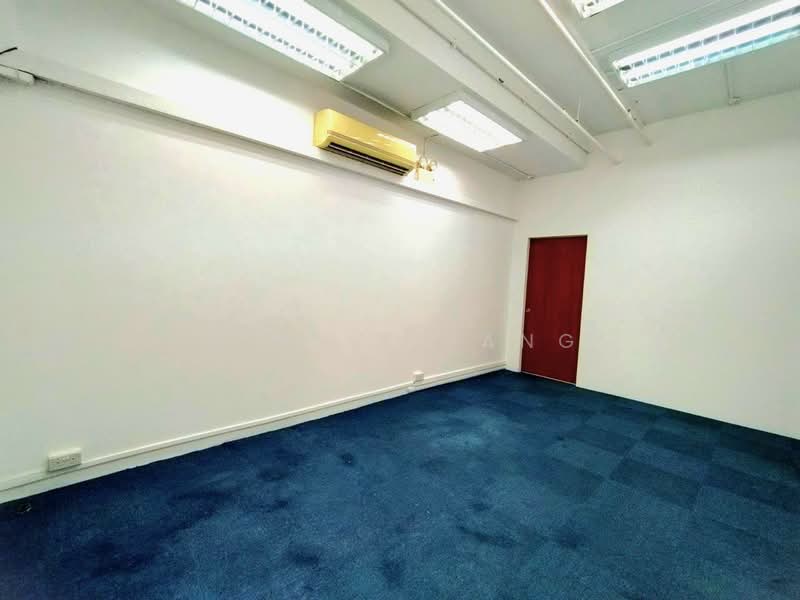 Woodlands Bizhub, 190 Woodlands Industrial Park E5, 350 sqft, Light Industrial (B1) For Rent, by Winnie Pang, 24537585 - CommercialGuru.com.sg
