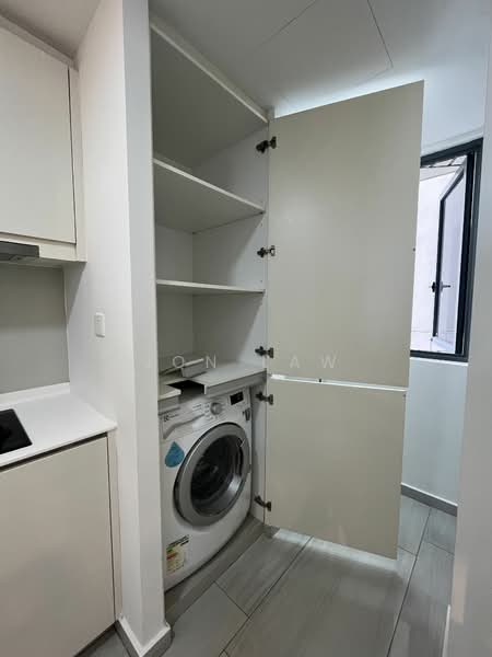 Lakeville, 11 Jurong Lake Link, 4 Bedrooms, 1,271 sqft, Condominium For Rent, by Jon Law, 24538502 - PropertyGuru.com.sg