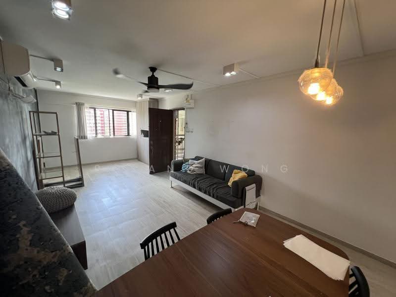 411 Hougang Avenue 10, 411 Hougang Avenue 10, Hougang / Punggol / Sengkang, 3 Bedrooms, 979 sqft, HDB Flat For Rent, by Roland Wong, 24540031 - PropertyGuru.com.sg