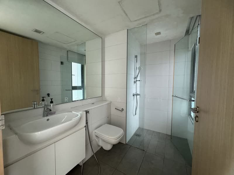 Ripple Bay, 14 Pasir Ris Link, 2 Bedrooms, 775 sqft, Condominium For Rent, by Ros Salleh, 24541926 - PropertyGuru.com.sg