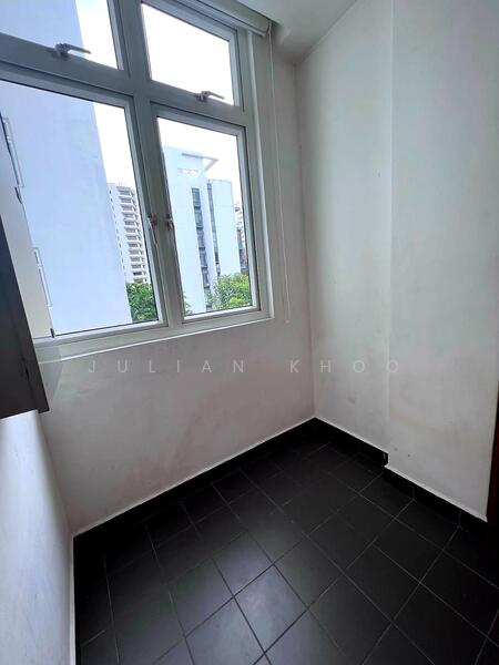 The Balmoral Spring, 3 Balmoral Crescent, 3 Bedrooms, 1,076 sqft, Condominium For Rent, by Julian Khoo, 24542272 - PropertyGuru.com.sg
