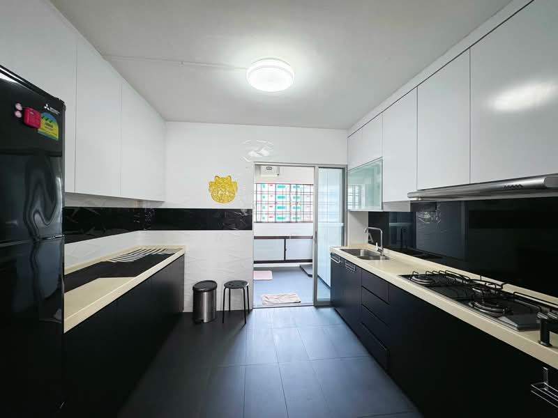 548 Serangoon North Avenue 3 photo 5