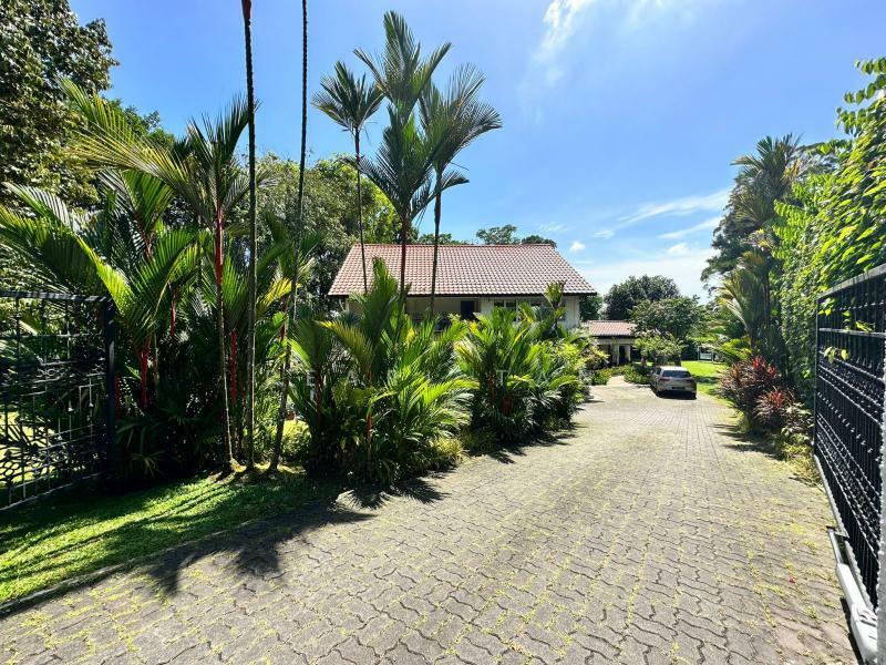 ️ ️ RS EXCLUSIVE! STUNNING HILLTOP VIEWS, PRIME GCB LEEDON/ BIN TONG