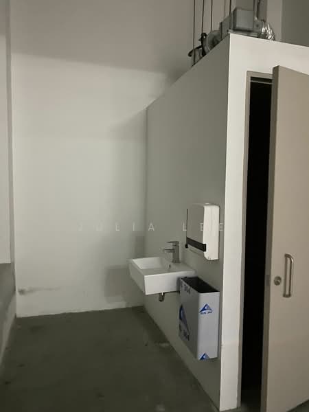 Hexacube, 160 Changi Road, 549 sqft, Mall Shop For Rent, by Julia Lee, 24544307 - CommercialGuru.com.sg