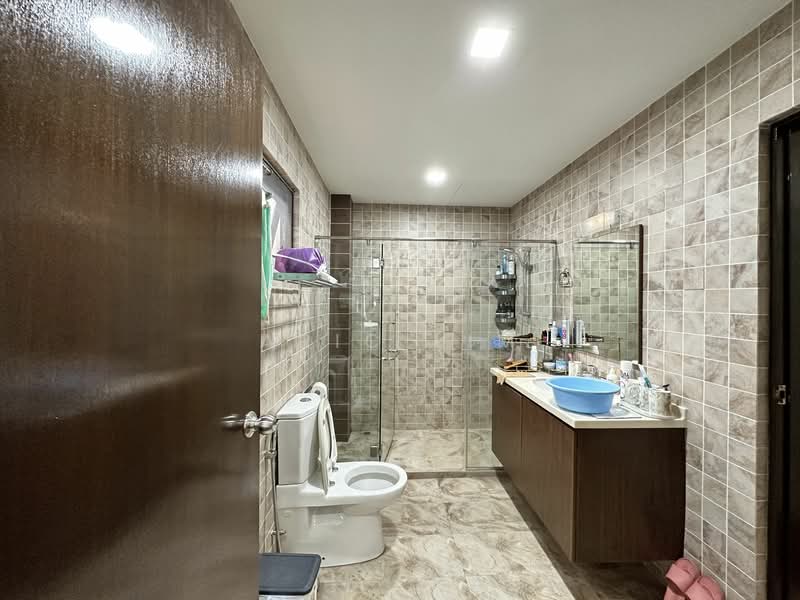 Semi Detached 半独立别墅 One Tree Hill, One Tree Hill, 4 Bedrooms, 4,500 sqft, Semi-Detached House For Rent, by Aric Lim, 24544328 - PropertyGuru.com.sg