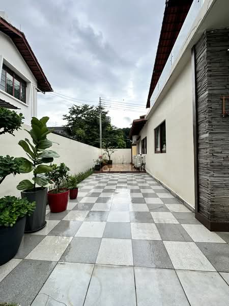 Semi Detached 半独立别墅 One Tree Hill, One Tree Hill, 4 Bedrooms, 4,500 sqft, Semi-Detached House For Rent, by Aric Lim, 24544328 - PropertyGuru.com.sg