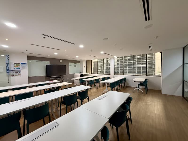 International Plaza, 10 Anson Road, 2,842 sqft, Office For Rent, by Devin Lee, 24546129 - CommercialGuru.com.sg