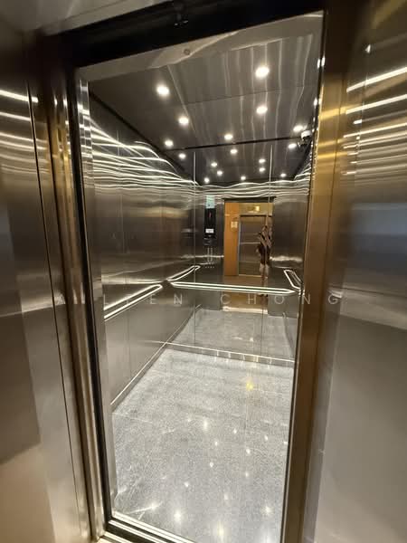 Henderson Industrial Park, 203B Henderson Road, 500 sqft, Light Industrial (B1) For Rent, by Aileen Chong, 24546141 - Upgraded Passenger Lifts - CommercialGuru.com.sg
