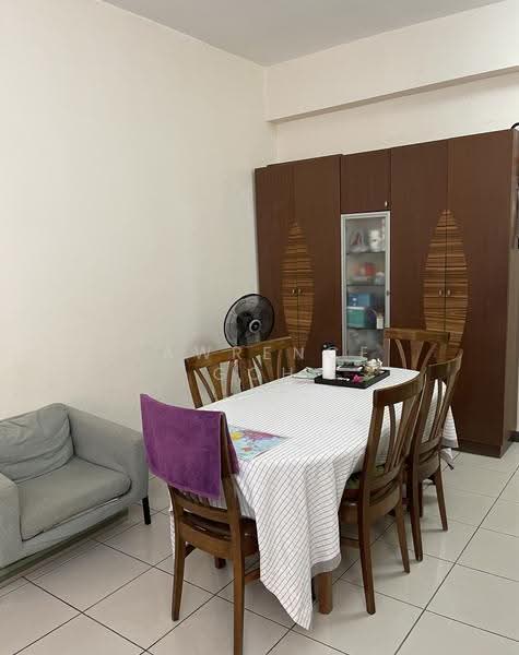 Astoria Park, 32 Lorong Mydin, Eunos / Geylang / Paya Lebar, 2 Bedrooms, 856 sqft, Condominium For Rent, by Lawrence Goh, 24547825 - Dining Room Layout. - PropertyGuru.com.sg