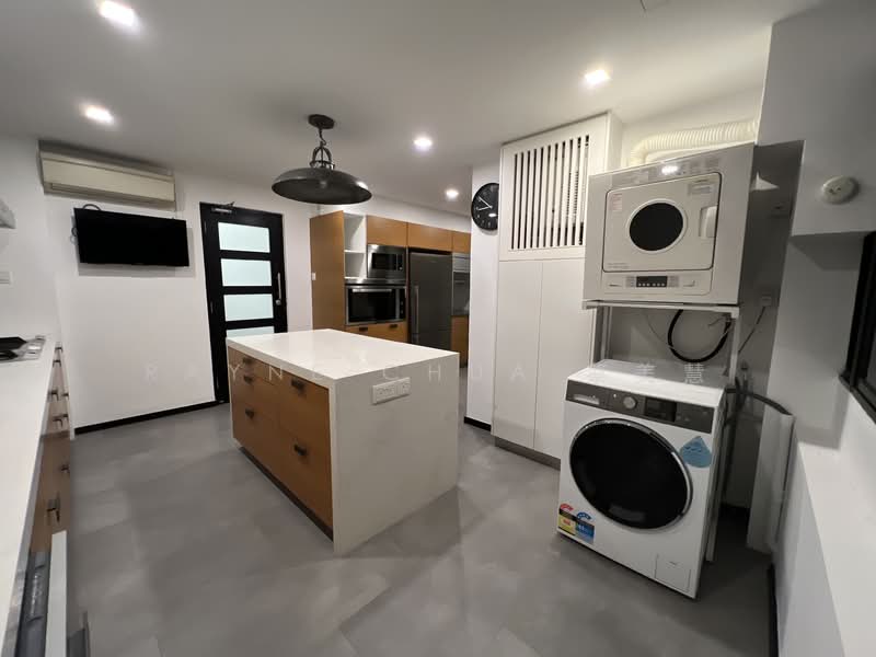 Botanic Gardens View, 1 Taman Serasi, 2 Bedrooms, 1,410 sqft, Apartment For Rent, by Rayne Chua 蔡美慧, 24548109 - PropertyGuru.com.sg