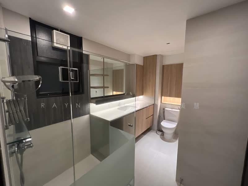 Botanic Gardens View, 1 Taman Serasi, 2 Bedrooms, 1,410 sqft, Apartment For Rent, by Rayne Chua 蔡美慧, 24548109 - Master Bath - PropertyGuru.com.sg