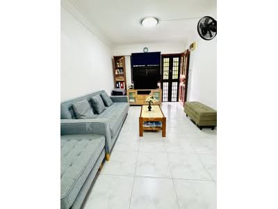 For Rent - 105 Henderson Crescent