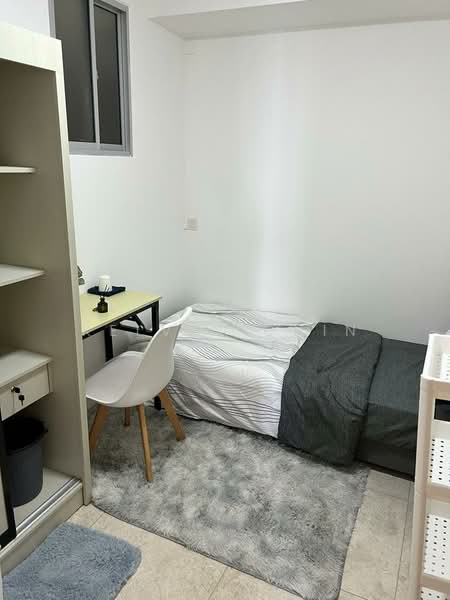 The Lakefront Residences, 42 Lakeside Drive, Room Rental, 100 sqft, Condominium For Rent, by Kelvin Chin, 24549852 - PropertyGuru.com.sg