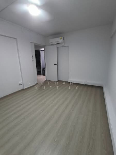 276 Tampines Street 22, 276 Tampines Street 22, Room Rental, 200 sqft, HDB Flat For Rent, by Stephanie Kuet LY, 24549962 - PropertyGuru.com.sg