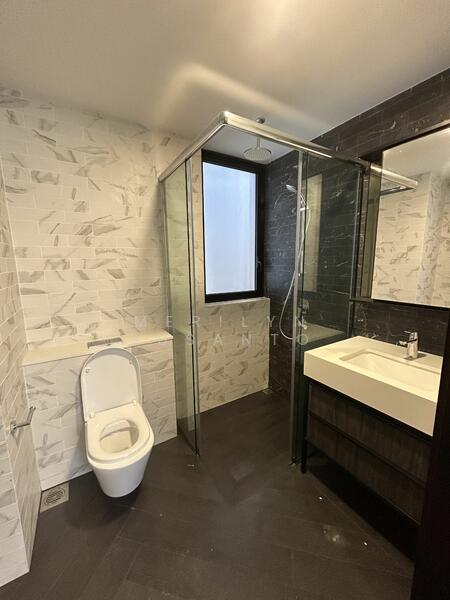 For Rent - Mayfair Modern