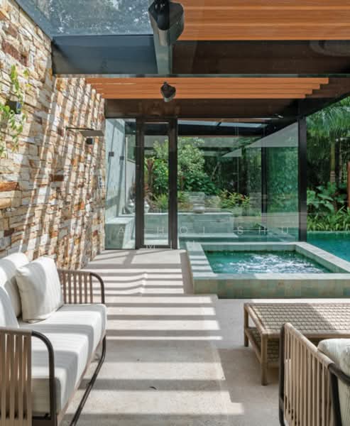 2 GCB SUBDIVISIBLE⭐️Mins To DEMPSEY!⭐️, , 10+ Bedrooms, 14,000 sqft, Good Class Bungalow For Sale, by Thea Hoi Shu Min, 24551442 - PropertyGuru.com.sg