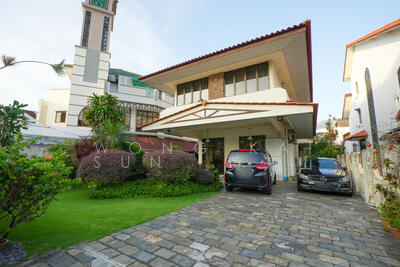 For Sale - Kembangan Estate Bungalow Freehold Mins To MRT!