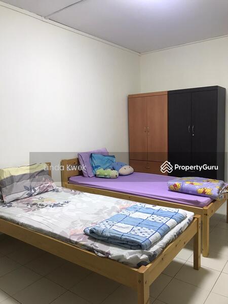 For Rent - 881 Tampines Street 84