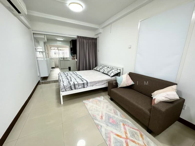 5 Lorong Lew Lian, 5 Lorong Lew Lian, 1 Bedroom, 392 sqft, HDB Flat For Rent, by Charlotte Lim, 24552849 - PropertyGuru.com.sg