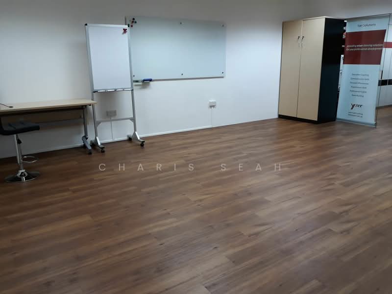 Burlington Square, 175 Bencoolen Street, 700 sqft, Office For Rent, by Charis Seah, 24553267 - CommercialGuru.com.sg