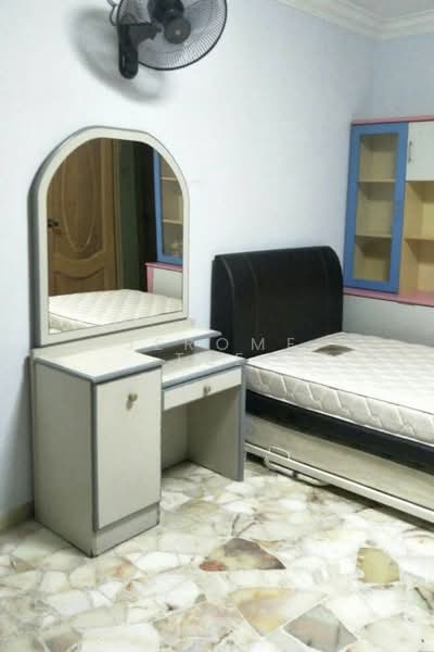 135 Bedok Reservoir Road, 135 Bedok Reservoir Road, Room Rental, 100 sqft, HDB Flat For Rent, by Jerome Tee, 24554567 - PropertyGuru.com.sg